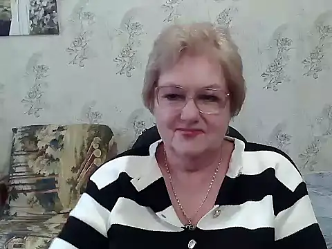 Snapshot of Renata62011 chatting on December 2025 12:18:02 PM Renata62011 online show from December 2025 12:18:02 PM