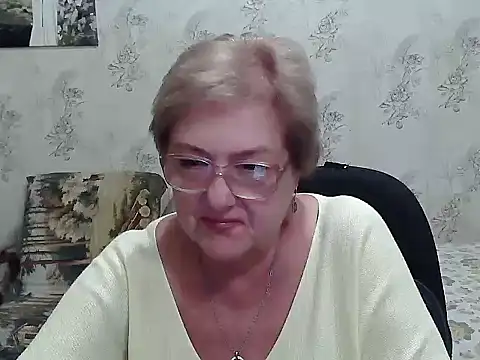 Snapshot of Renata62011 chatting on September 2025 03:45:02 PM Renata62011 online show from September 2025 03:45:02 PM
