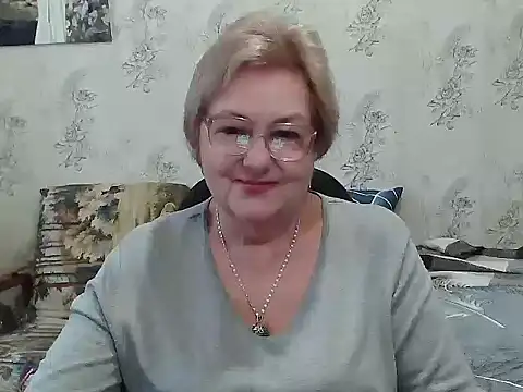 Snapshot of Renata62011 chatting on November 2025 12:42:01 PM Renata62011 online show from November 2025 12:42:01 PM