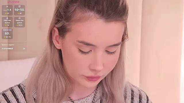 Nesolla online show from January 2026 07:17:01 PM