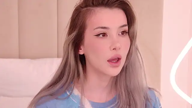 Nesolla online show from March 2026 09:11:02 AM