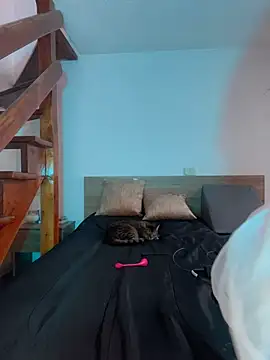 Moon Blake online show from October 2025 07:43:01 PM