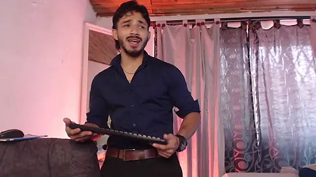 ArturoCardona  online show from May 2026 05:55:01 PM