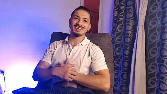 ArturoCardona  online show from July 2026 11:17:01 AM