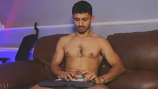 ArturoCardona  online show from January 2026 01:01:02 AM