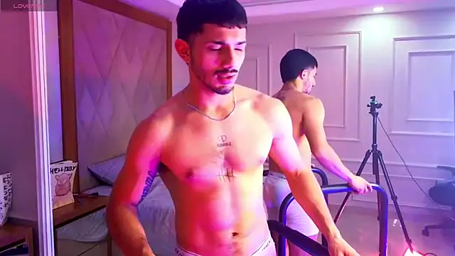 ArturoCardona  online show from January 2026 02:26:01 AM