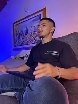 ArturoCardona  online show from December 2025 01:24:02 PM