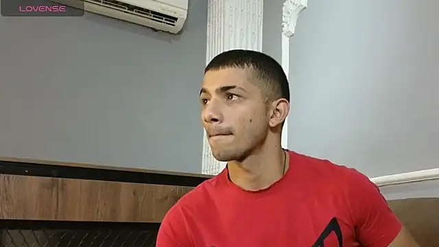 Snapshot of ArturoCardona_ chatting on October 2025 11:34:01 AM ArturoCardona online show from October 2025 11:34:01 AM