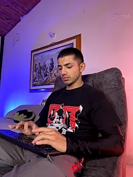 ArturoCardona  online show from November 2025 04:44:02 PM