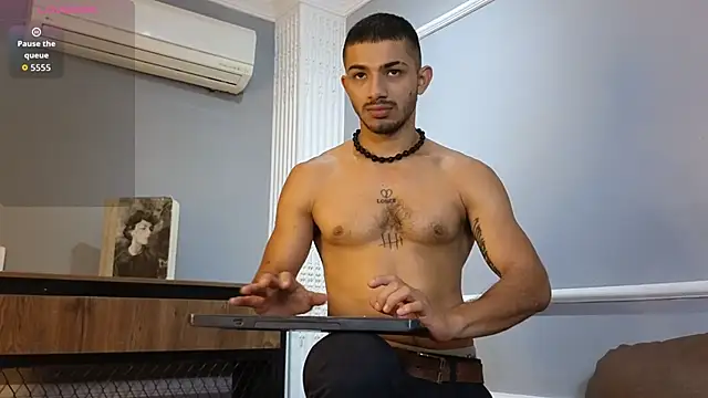 Snapshot of ArturoCardona_ chatting on October 2025 11:34:02 AM ArturoCardona online show from October 2025 11:34:02 AM