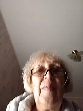 Anatolia5961 online show from December 2025 03:18:02 PM