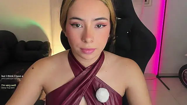 Aishelyng online show from October 2025 09:58:01 PM