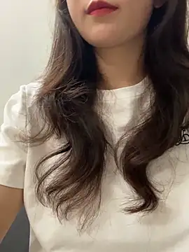 Snapshot of Linda288 chatting on November 2025 04:01:02 AM Linda288 online show from November 2025 04:01:02 AM