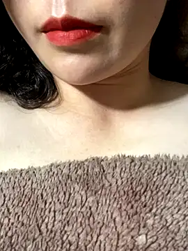 Snapshot of Linda288 chatting on October 2025 05:05:01 PM Linda288 online show from October 2025 05:05:01 PM