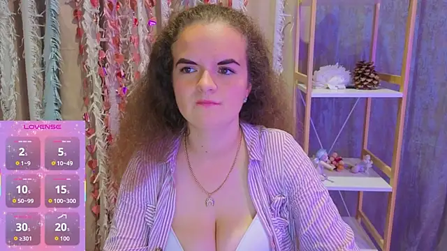 Luisa Rosee online show from October 2025 07:58:01 PM