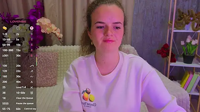 Luisa Rosee online show from May 2026 06:47:02 PM