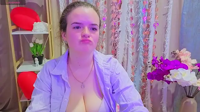 Luisa Rosee online show from February 2026 06:38:02 PM