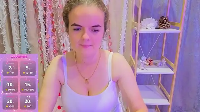 Luisa Rosee online show from October 2025 07:25:01 PM