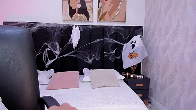 Snapshot of kaylaadams7 chatting on October 2025 11:41:02 AM kaylaadams7 online show from October 2025 11:41:02 AM