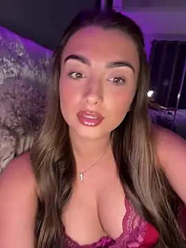ellariverss online show from August 2026 11:58:01 PM