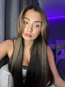 Snapshot of ellariverss chatting on June 2026 03:59:02 AM ellariverss online show from June 2026 03:59:02 AM