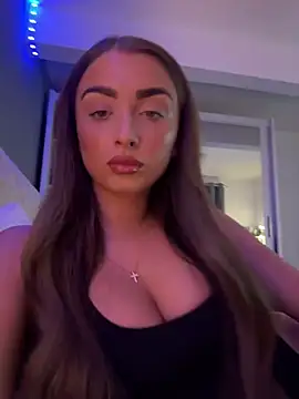 ellariverss online show from July 2026 12:44:02 AM