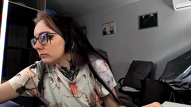 HighelikeGirl online show from October 2025 08:29:02 AM