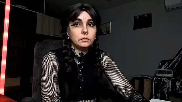 HighelikeGirl online show from October 2025 12:18:01 PM