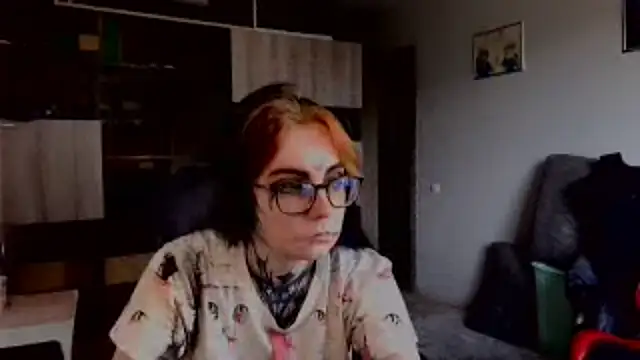 HighelikeGirl online show from September 2025 12:18:02 PM