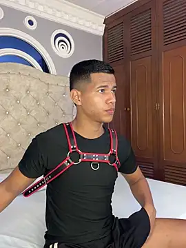 KingStark  online show from February 2026 04:01:02 AM