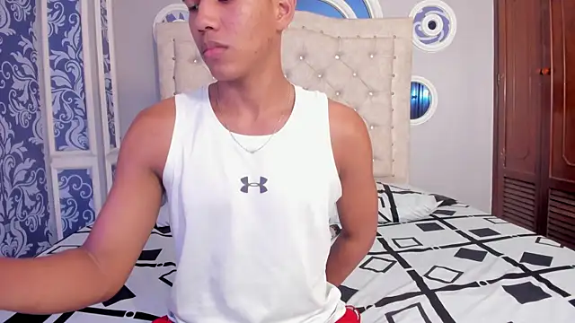 KingStark  online show from December 2025 04:40:02 AM