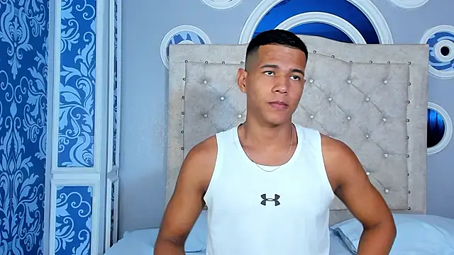 KingStark  online show from February 2026 02:00:02 AM