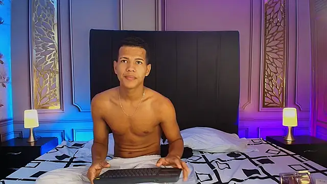 KingStark  online show from September 2025 11:41:01 AM
