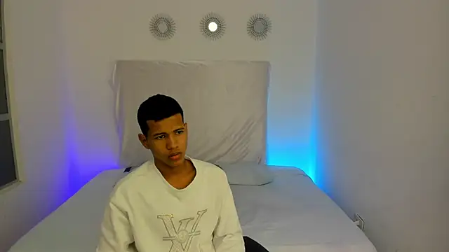 KingStark  online show from September 2025 11:38:01 AM