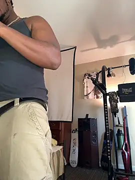 KeYBuMp323 online show from November 2025 03:15:01 PM