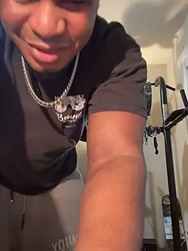 KeYBuMp323 online show from January 2026 03:43:01 AM