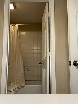 KeYBuMp323 online show from January 2026 04:21:02 PM