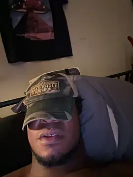 KeYBuMp323 online show from April 2026 05:25:02 AM