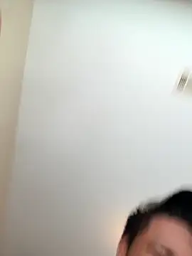 KeYBuMp323 online show from February 2026 03:35:02 PM