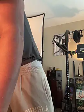 KeYBuMp323 online show from March 2026 03:27:01 PM