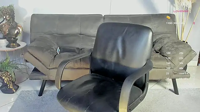 Snapshot of tomy_scott chatting on February 2026 10:45:02 PM tomy scott online show from February 2026 10:45:02 PM