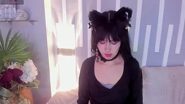 Dita von2 online show from November 2025 11:36:02 AM