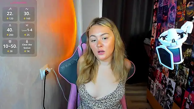 SunshineEmma online show from October 2025 12:50:02 PM