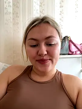 SunshineEmma online show from September 2025 01:00:02 PM