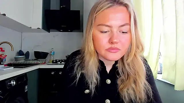 SunshineEmma online show from October 2025 01:01:02 PM