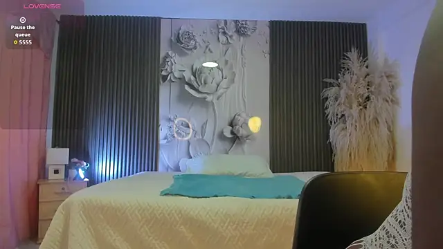 MichellePreston online show from April 2026 12:07:02 PM