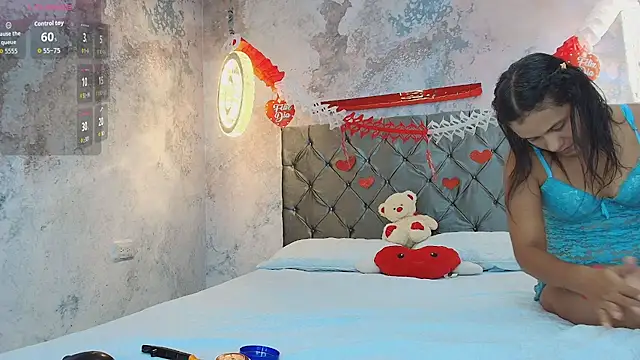 DarcyMooree online show from September 2025 12:55:01 PM