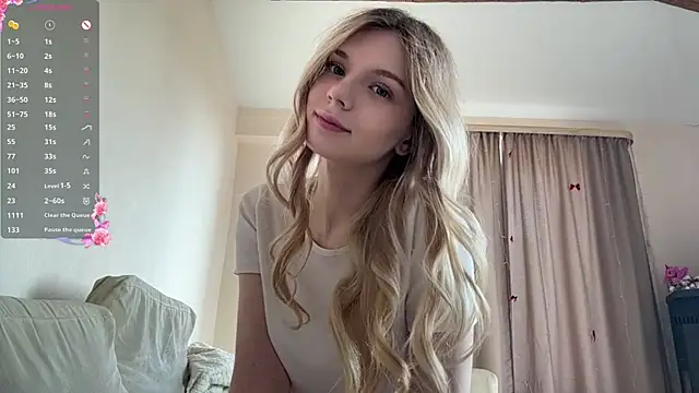 FruityXo online show from June 2026 10:57:02 AM