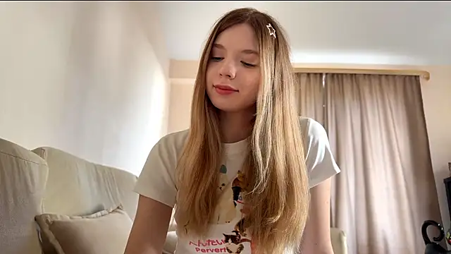 FruityXo online show from November 2025 11:48:01 AM