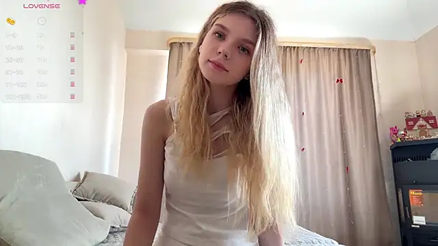 FruityXo online show from July 2026 11:40:01 AM